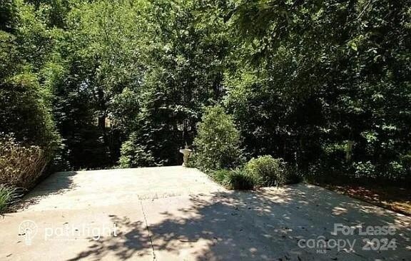Building Photo - 160 Longlea Dr