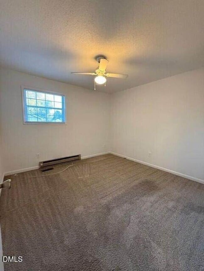 Foto del edificio - Adorable 2 bed Duplex in Wake Forest! Close to Downtown!