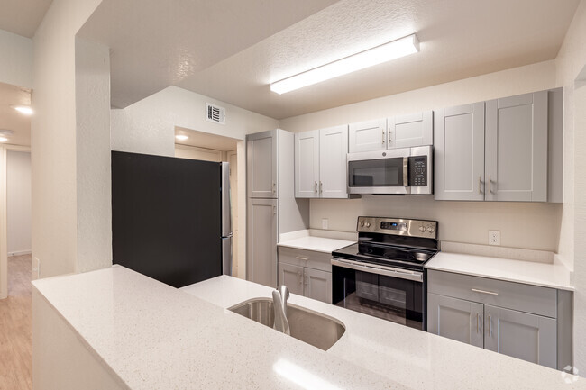 1BR, 1BA - 825SF - Kitchen - Apartments 36