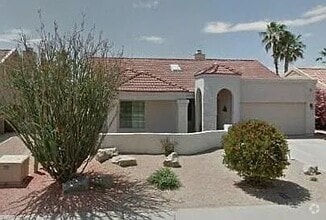 Building Photo - 9015 E Sahuaro Dr