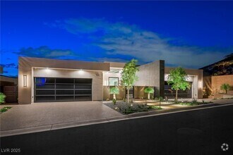 Building Photo - 663 Solitude Rock Ct