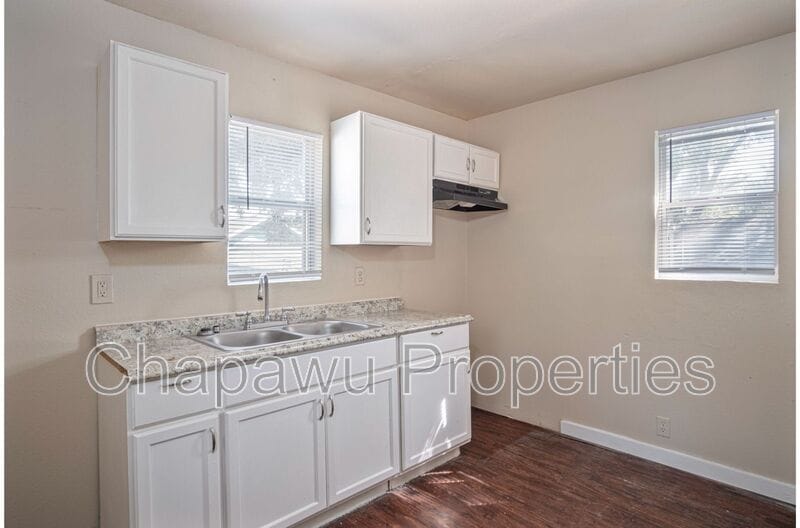 Foto principal - 526 Cooper St