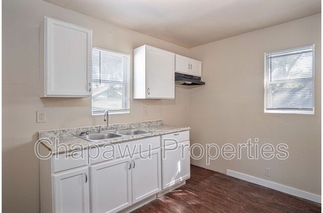 Photo - 526 Cooper St House