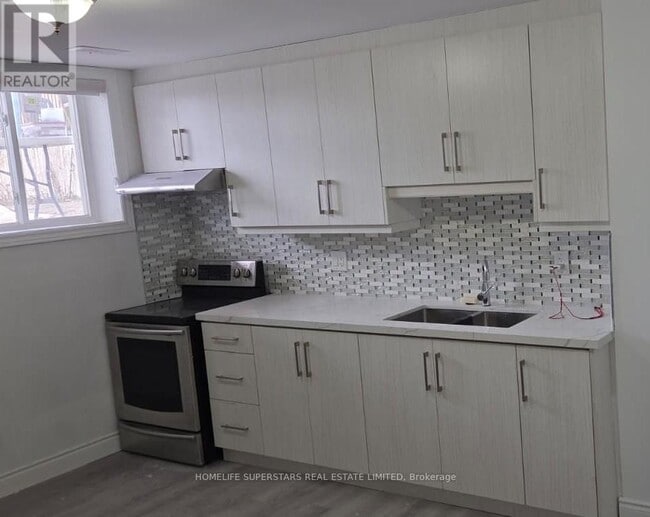 Building Photo - 28 Estateview Cir