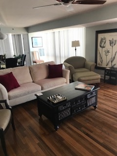 Living room 3 - 125 SW Jefferson Ave