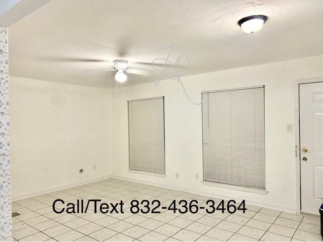 Photo - 201 W Rosamond St Apartment