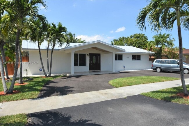 Foto del edificio - 10105 SW 2nd Terrace