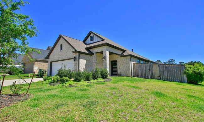 Foto del edificio - 320 Rise Ln