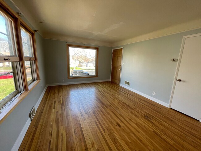 Foto del edificio - 5132 Bloomington Ave