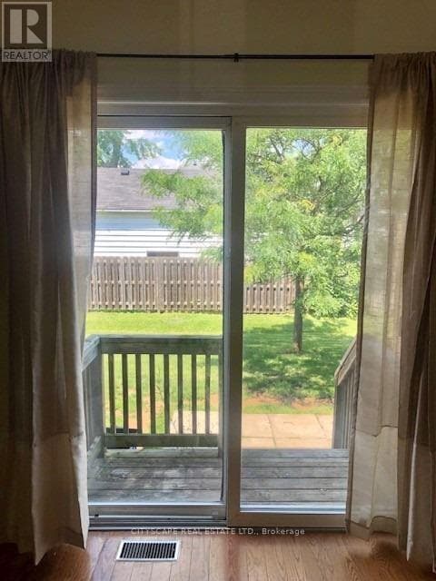 Building Photo - 68A Main St N