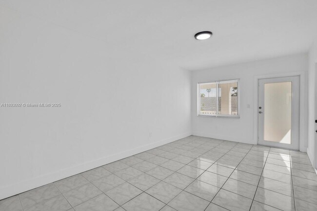 Foto del edificio - 550 NE 82nd Terrace