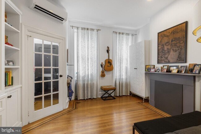 Foto del edificio - 331 E Thompson St
