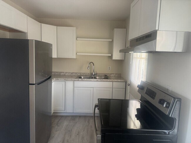 Foto del edificio - Charming 2br 1ba Home! Available Now!