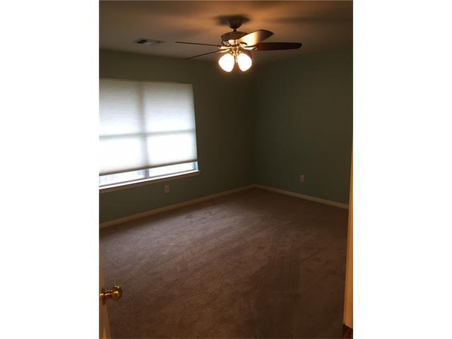 Building Photo - Spacious 3 Bedroom w/ Loft in Scofield Farms