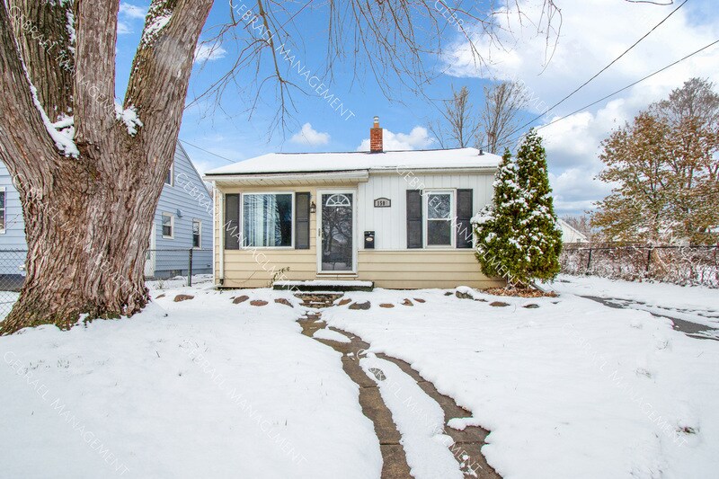 Primary Photo - 1506 Waldman Ave