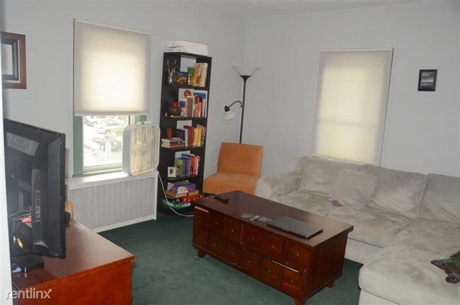 Building Photo - 2 br, 2 bath Apartment - 37 Elmwood St