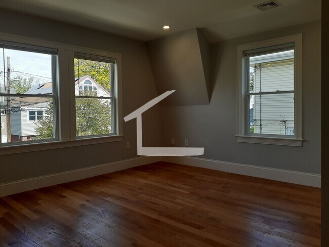 Building Photo - Really cool five bedroom in Brighton