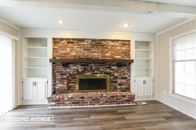 Foto del edificio - 10309 Century Ln
