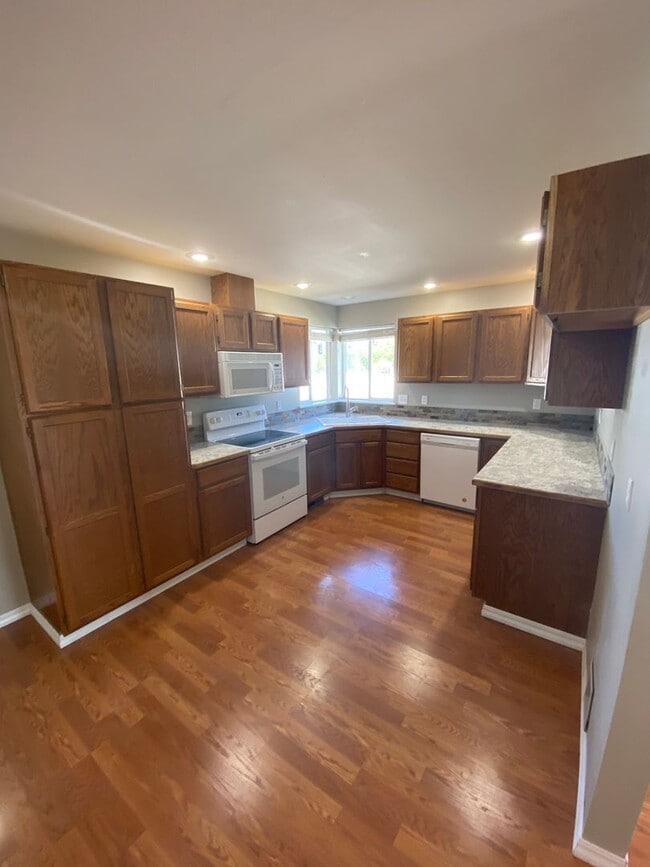 Building Photo - Right Around the Corner, Near Everywhere Y...