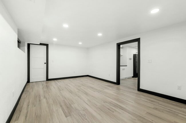 Foto del edificio - 191 Castillejo Dr