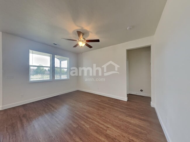 Building Photo - 236 E Sicily Dr