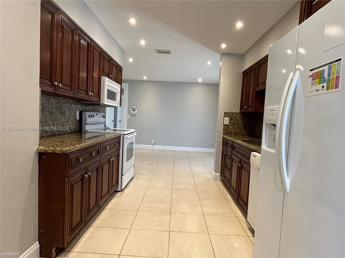 4973 SW 91st Terrace, Cooper City, FL 33328 House Rental in Cooper