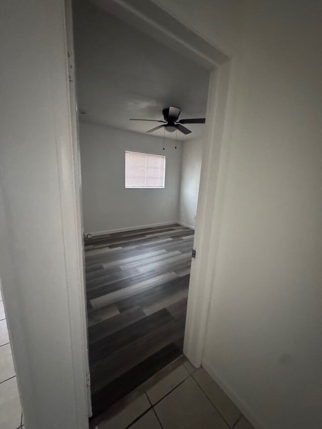 Foto del edificio - S 33rd