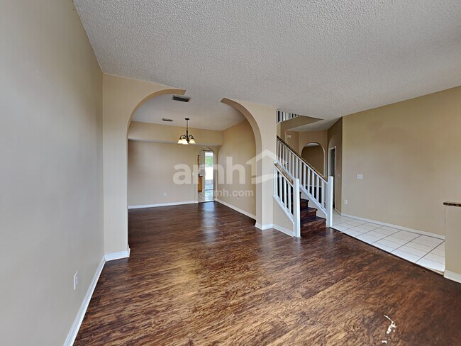 Foto del edificio - 1101 Blufield Ave