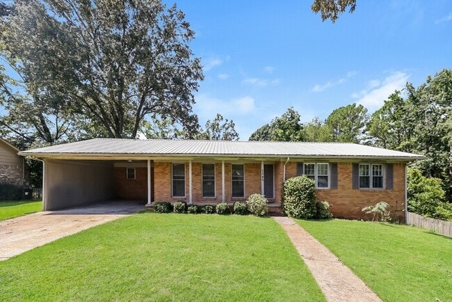 Building Photo - 2042 Idlewood Dr