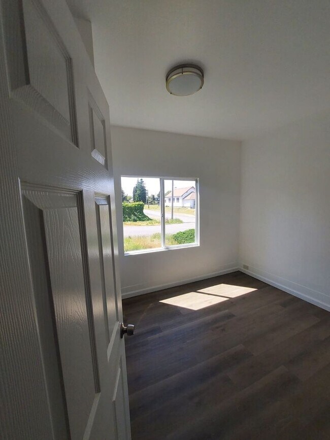 Foto del edificio - Charming Tacoma Home on a Peaceful Corner Lot!