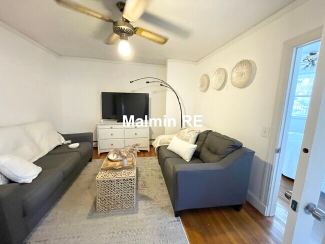 Foto del edificio - 748 E 4th St