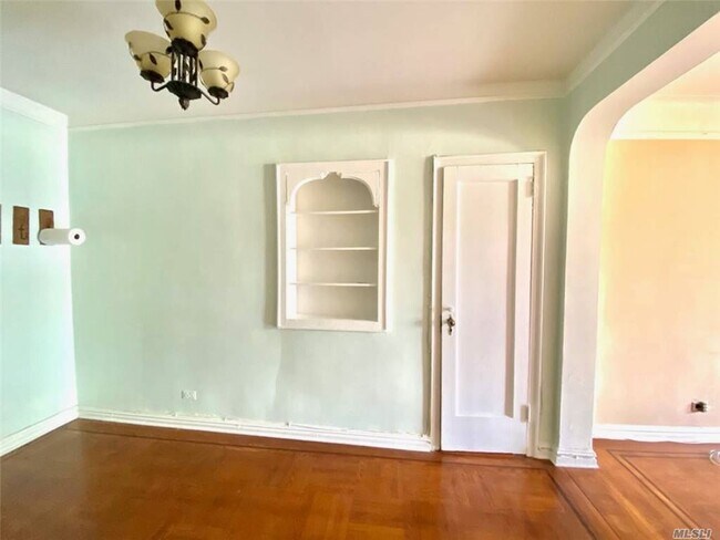 Foto del edificio - 111-14-111-76 76th Ave