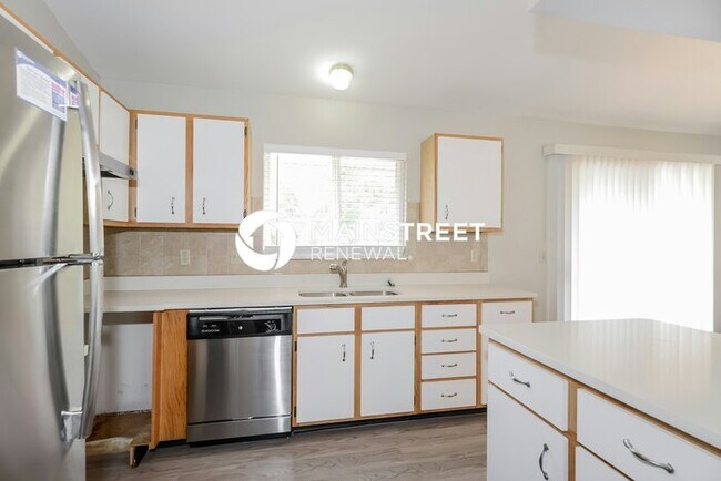 Foto del edificio - 3 Bedroom Pet-Friendly Home in Florissant,...