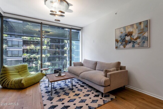 Foto del edificio - 7180 E Kierland Blvd