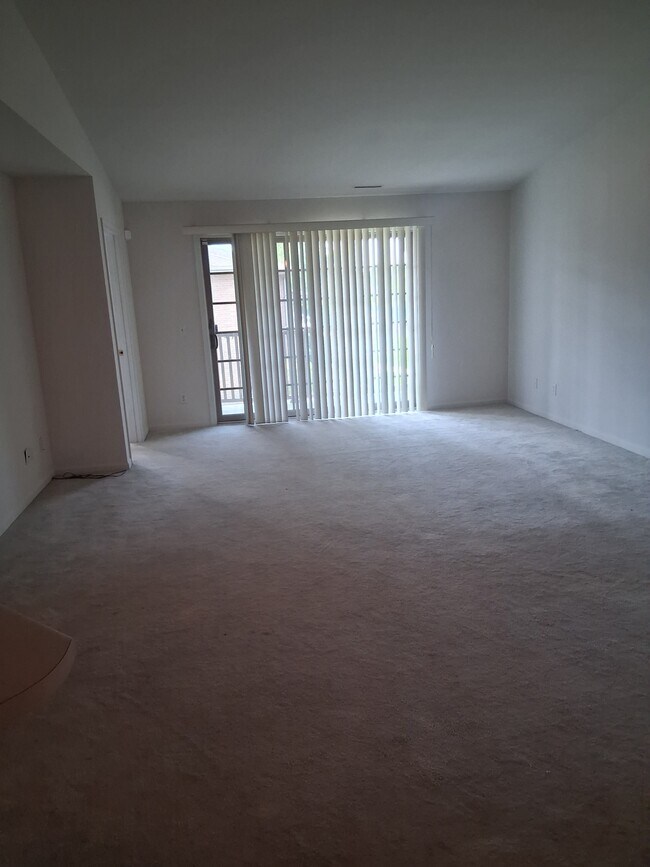 Foto del edificio - 9729 Wildwood Ct