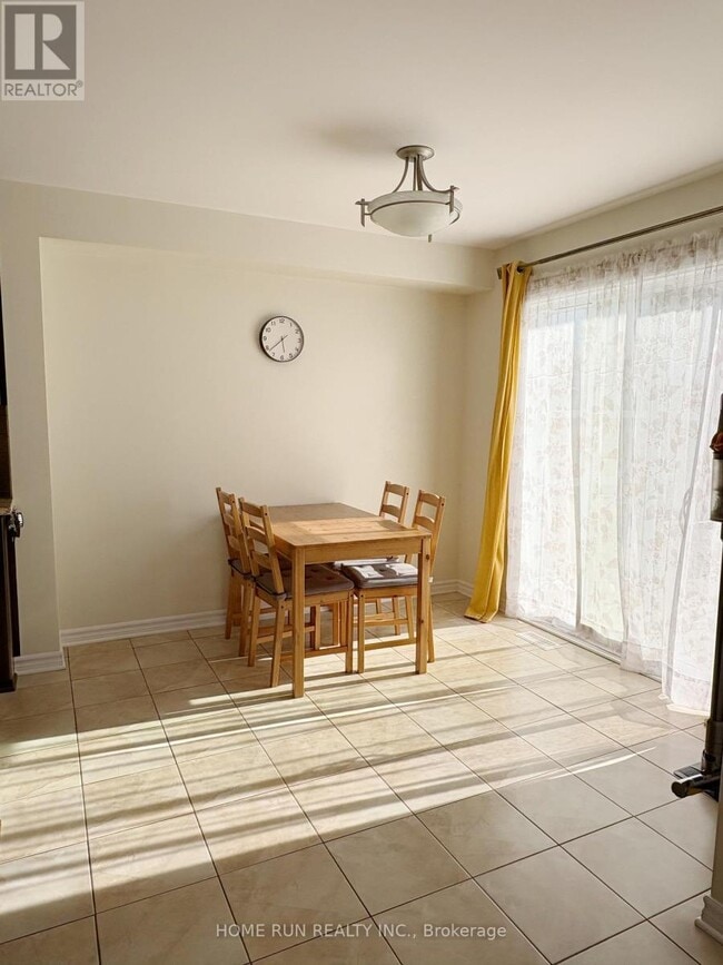 Building Photo - 106 Akita Walk