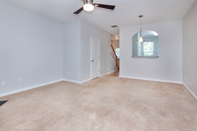 Foto del edificio - 8348 Chaceview Ct
