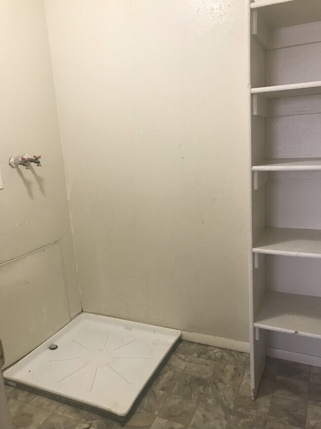 Laundry room - 4629 S 4800 W