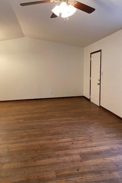 Foto del edificio - 177 Whetherbine Way W