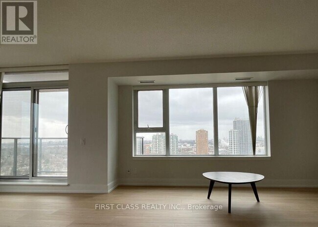 Photo du bâtiment - 190 Borough Dr