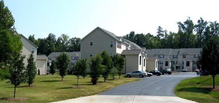 Primary Photo - 7149 W Friendly Ave