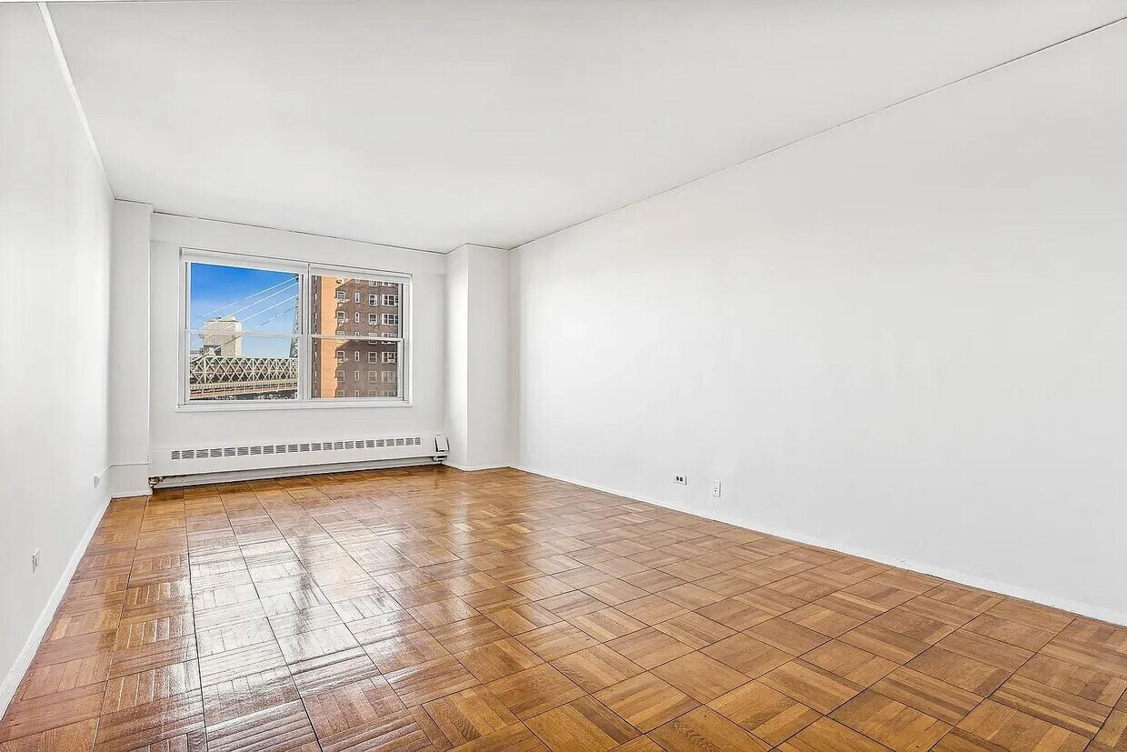 Photo - 570 Grand St - 570 Grand St #H1103