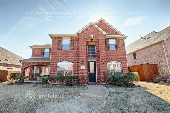 Building Photo - 721 W Talon Dr