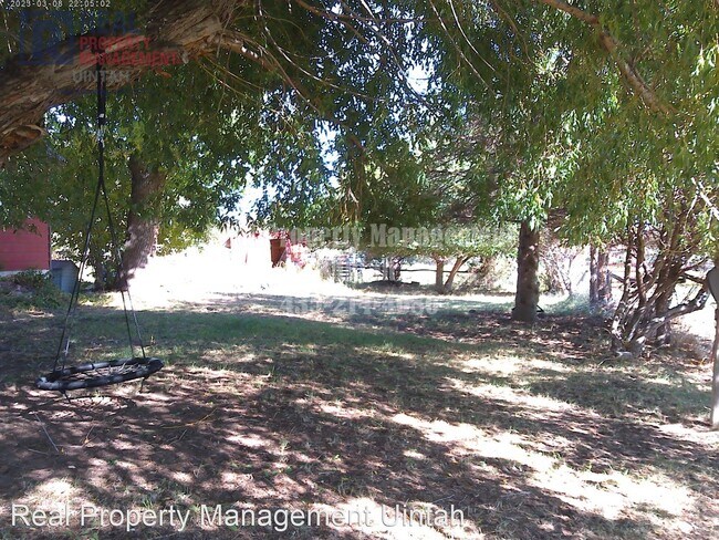 Building Photo - 2 br, 1 bath House - 1864 N 2500 W