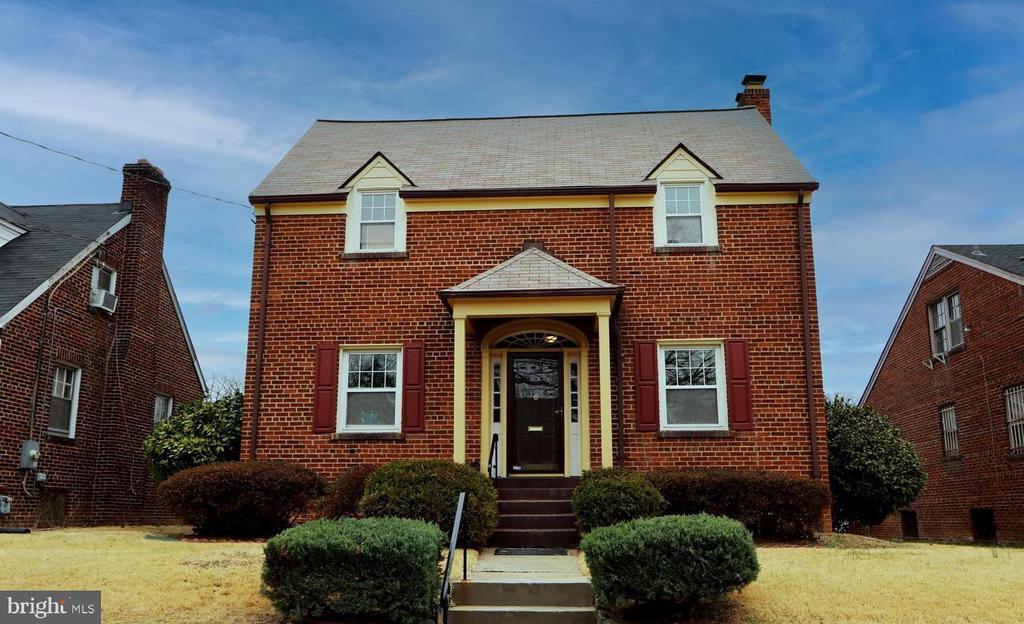 Foto principal - 2038 34th St SE