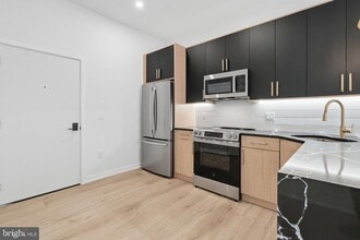 Building Photo - 1232 Chancellor St