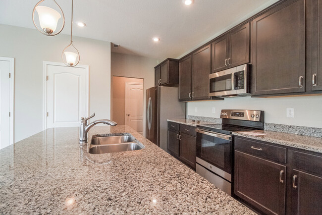Building Photo - 1585 Cherry Blossom Dr