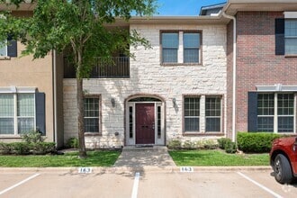 Building Photo - 163 Forest Dr Loop