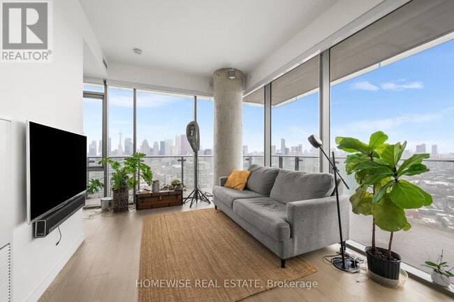 Photo du bâtiment - 70 Distillery Lane