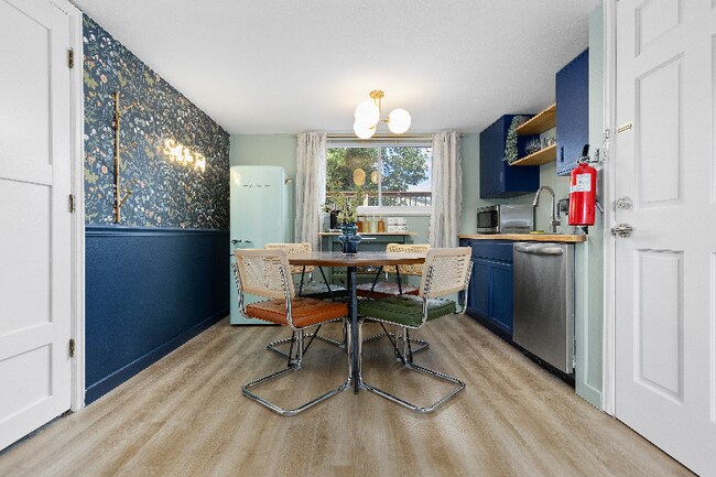 Foto del edificio - 5831 W 110th Pl